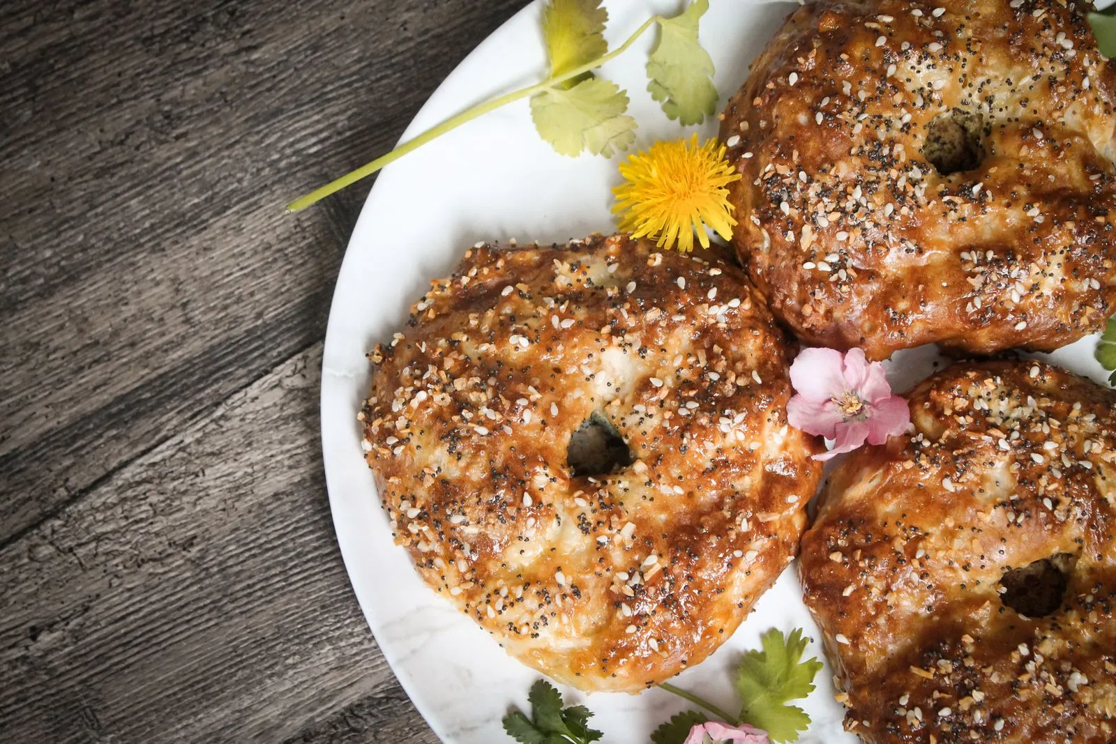 How to Build a Vegan Bagel Sandwich